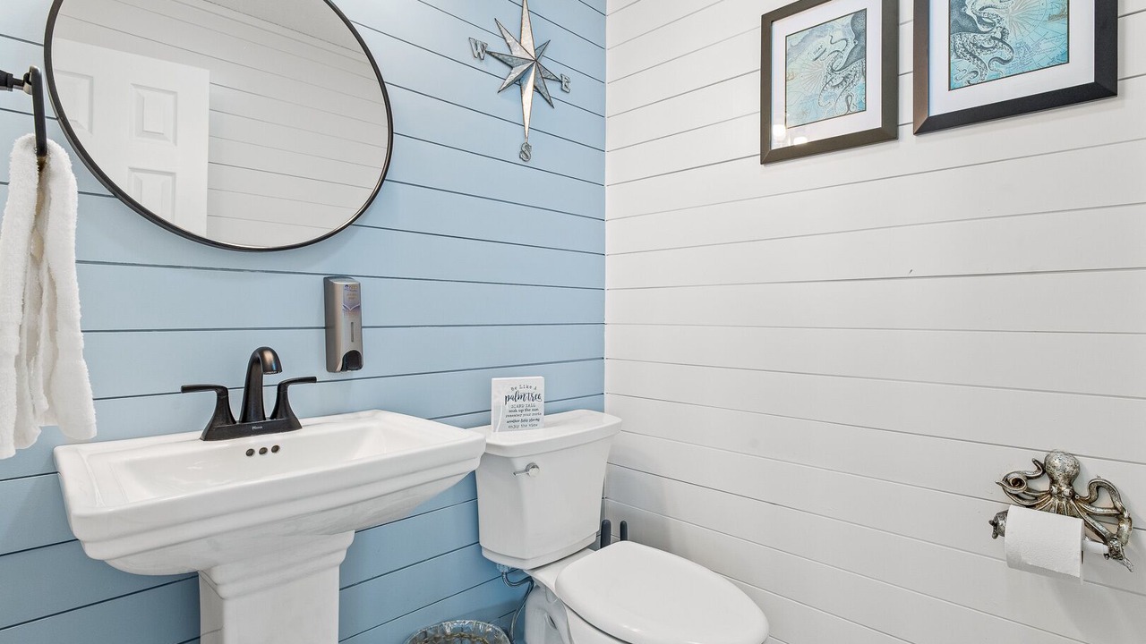 Photo of Bathroom in Manteo