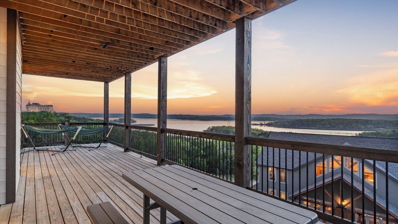 Photo of Patio Balcony in Table Rock