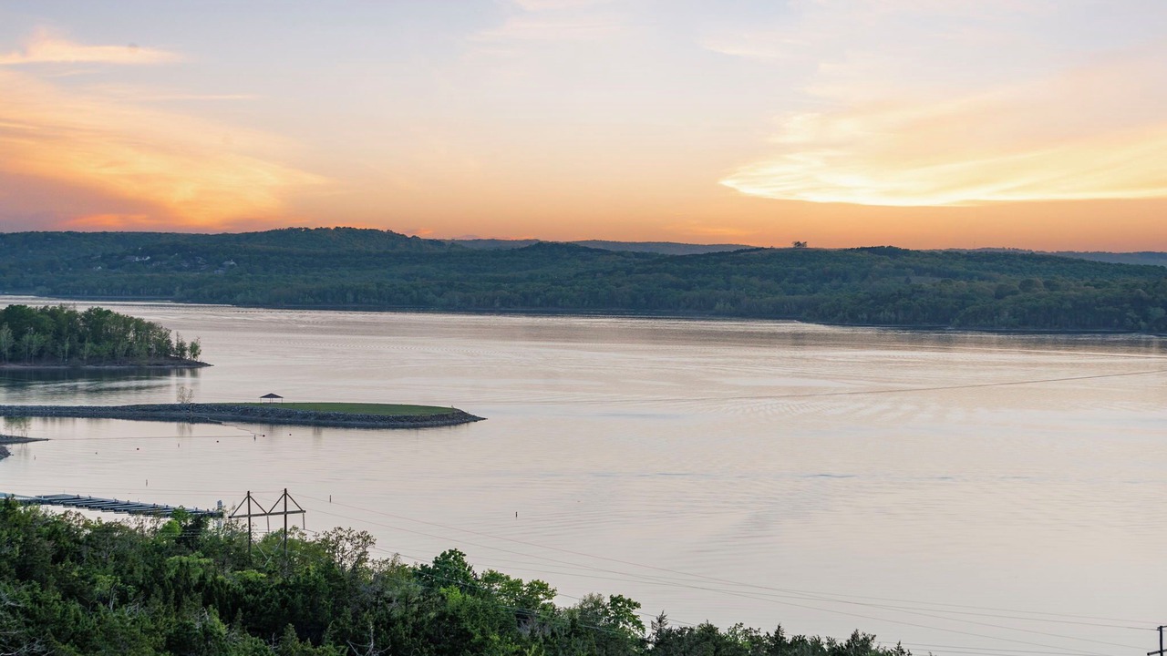Photo of Others in Table Rock