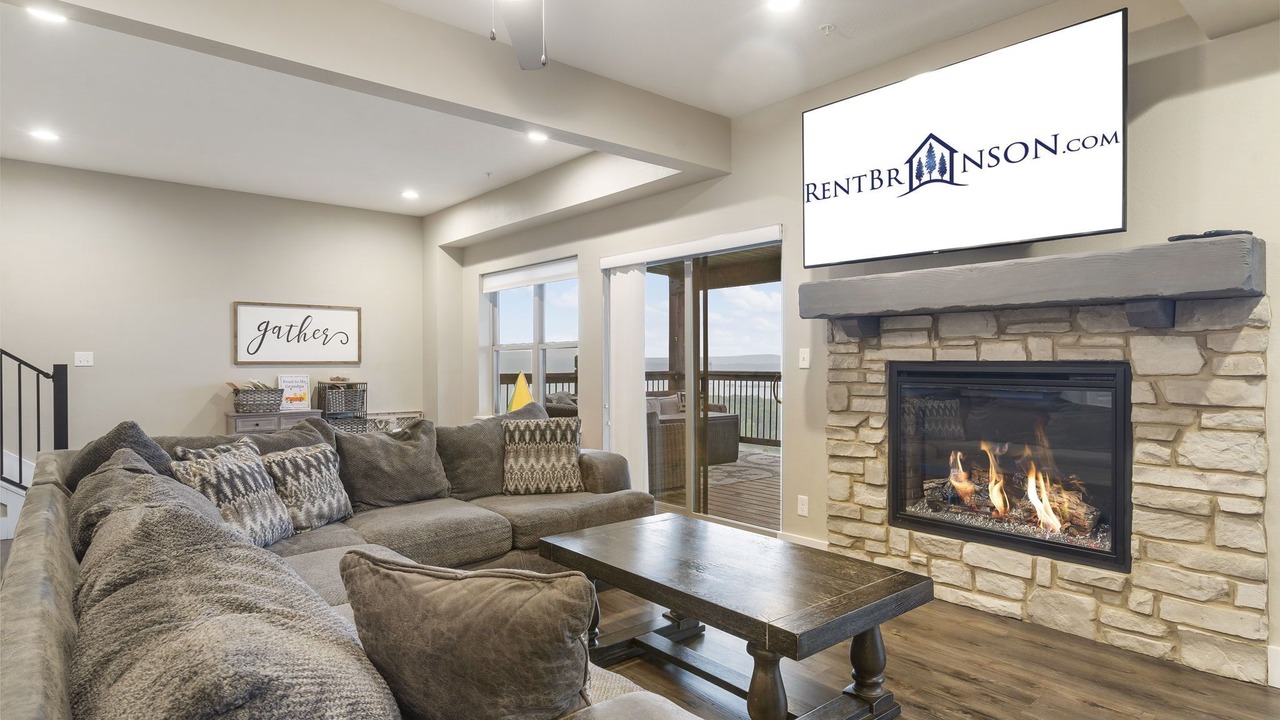 Photo of Livingroom in Table Rock