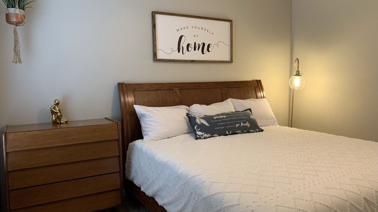 Photo of Bedroom in McCutcheon Field