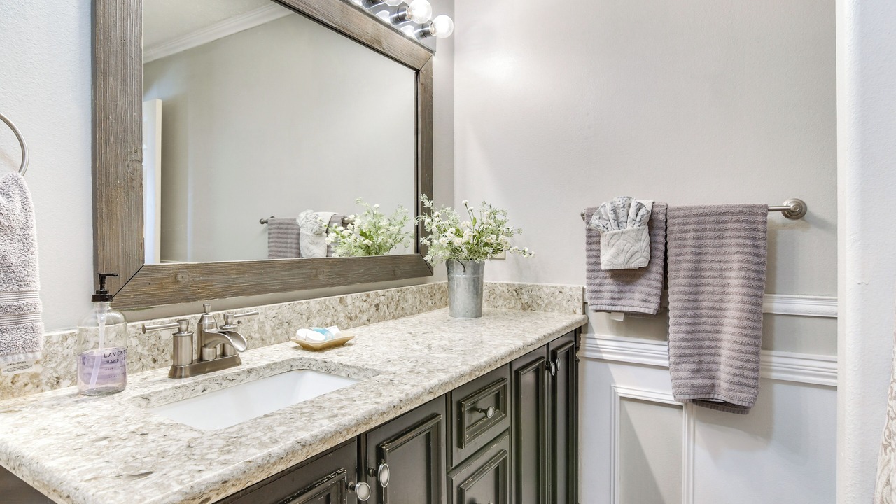 Photo of Bathroom in Table Rock