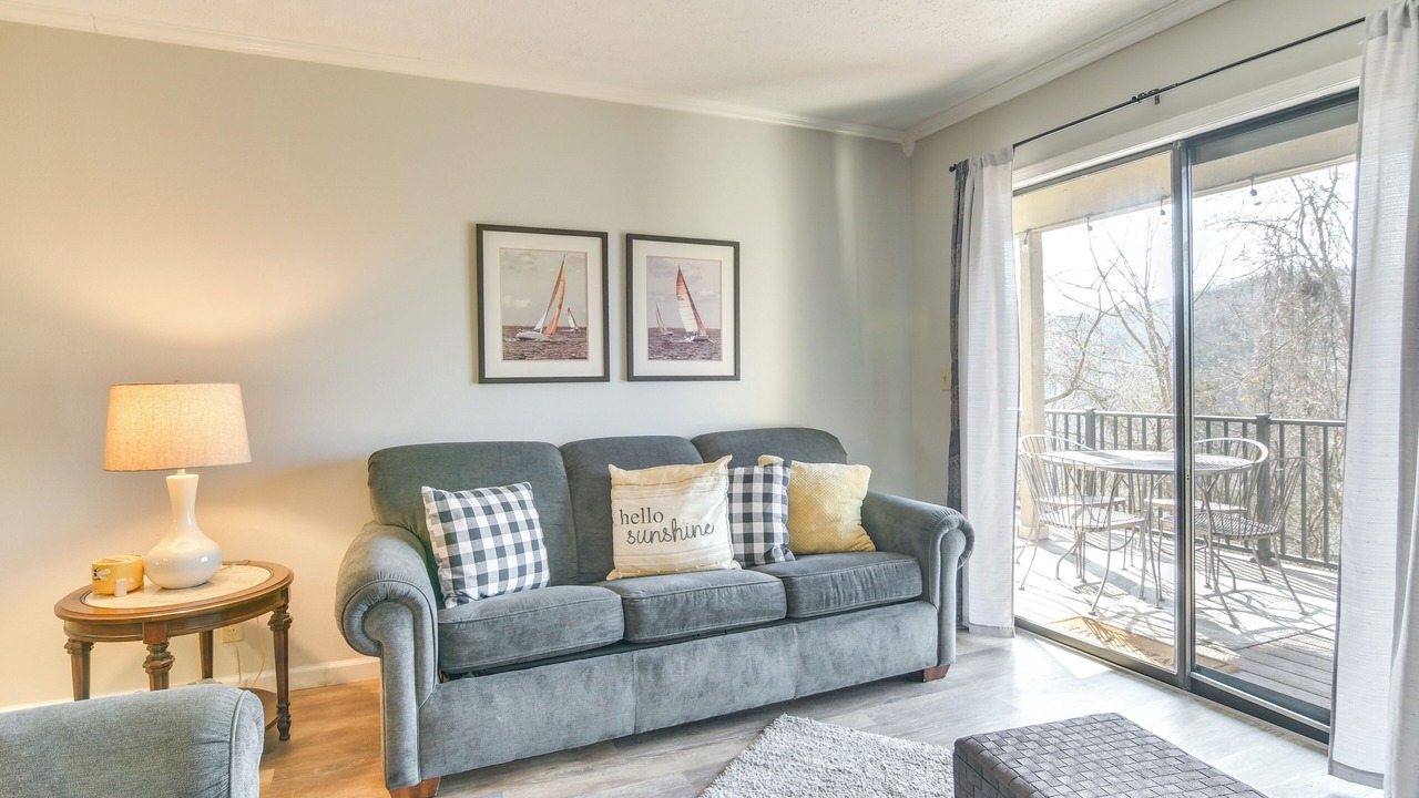 Photo of Livingroom in Table Rock
