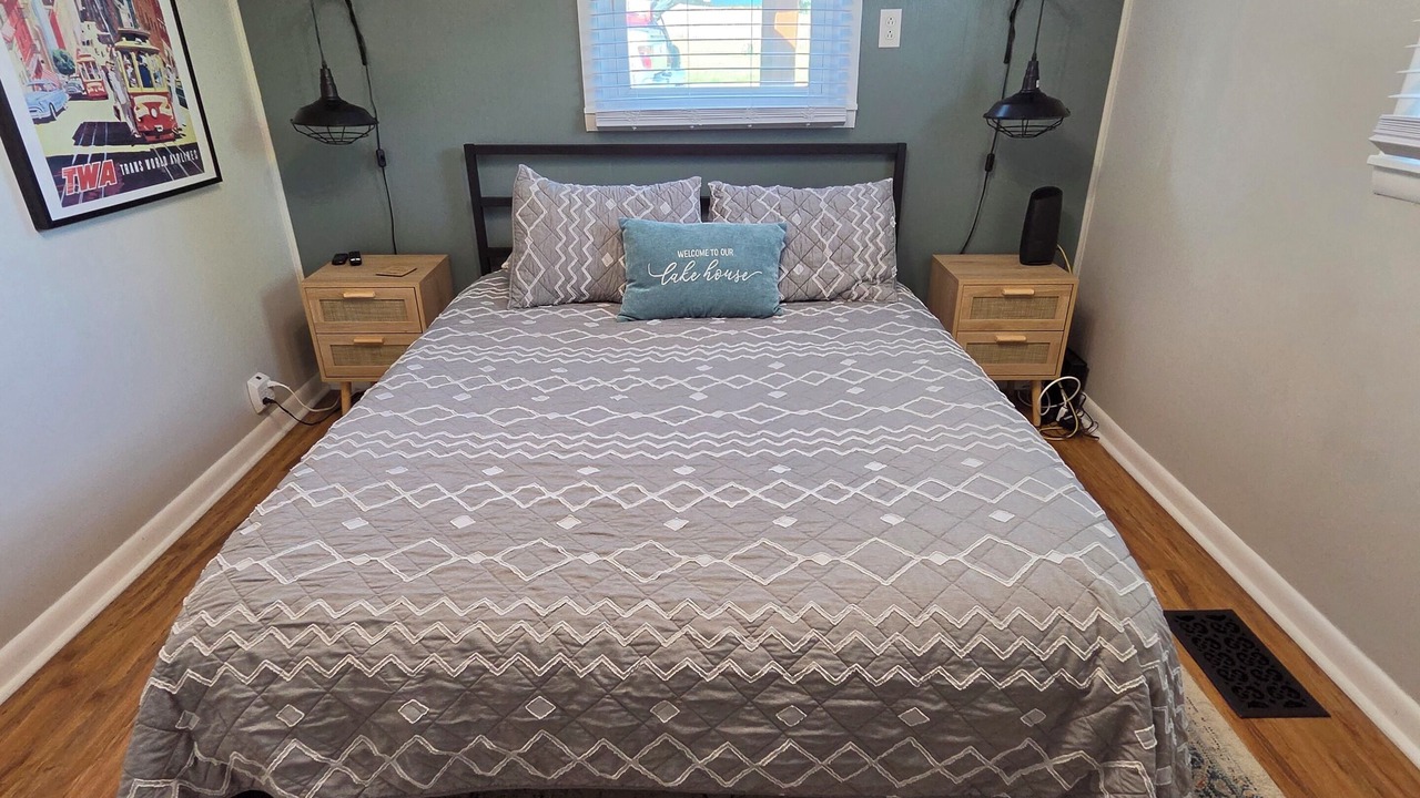 Photo of Bedroom in Lily