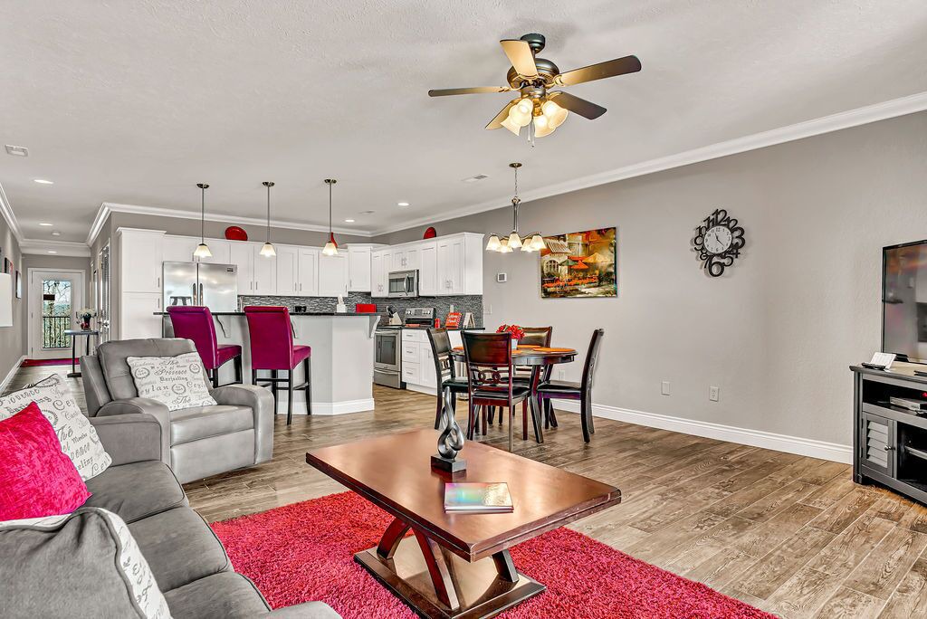 Photo of Livingroom in Indian Point