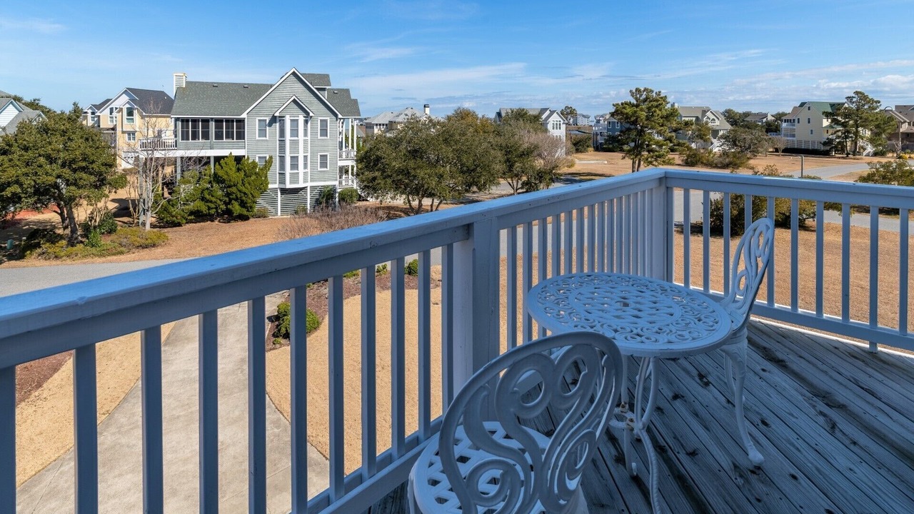 Photo of Bedroom in Manteo