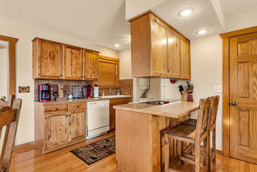 Photo of Kitchen in Reeds Spring