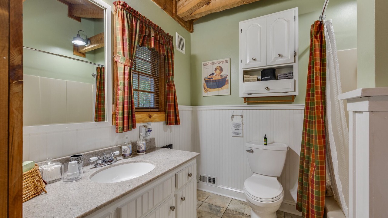 Photo of Bathroom in Piney Flats