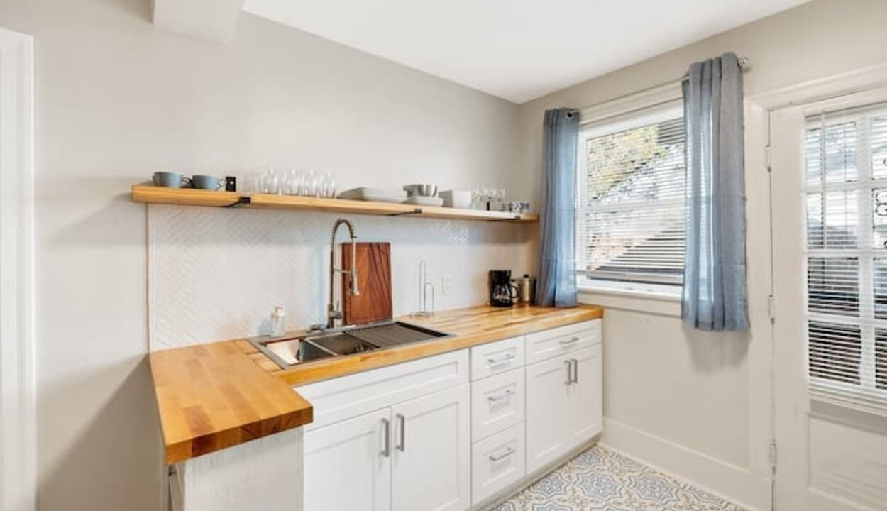 Photo of Kitchen in East Memphis