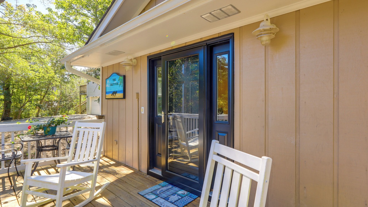 Photo of Patio Balcony in Emerald Isle