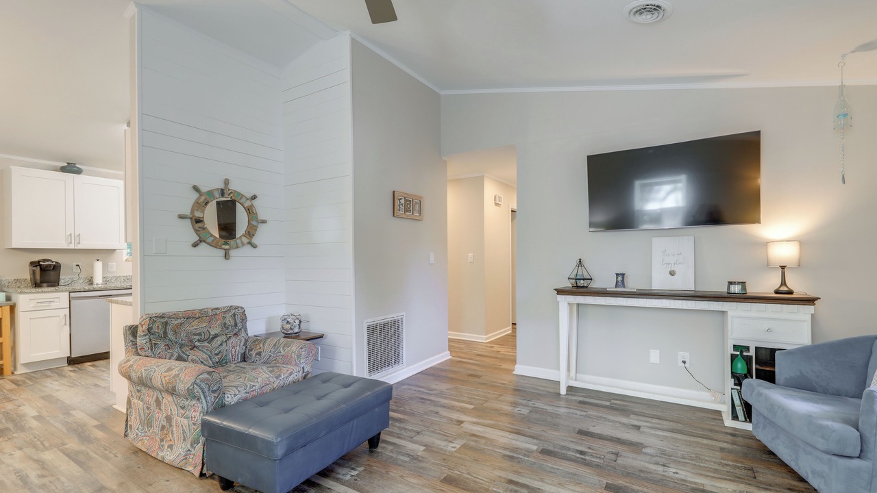 Photo of Livingroom in Emerald Isle