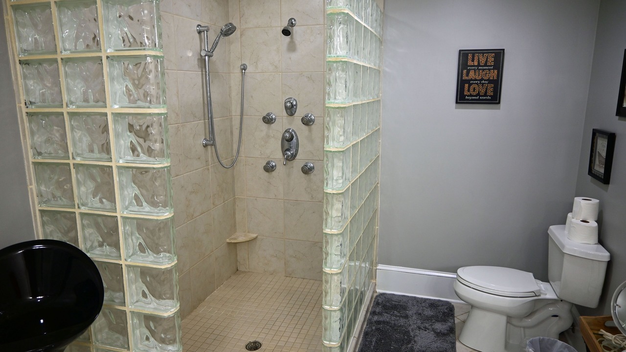 Photo of Bathroom in Emerald Isle