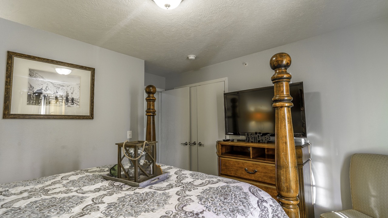 Photo of Bedroom in Branson