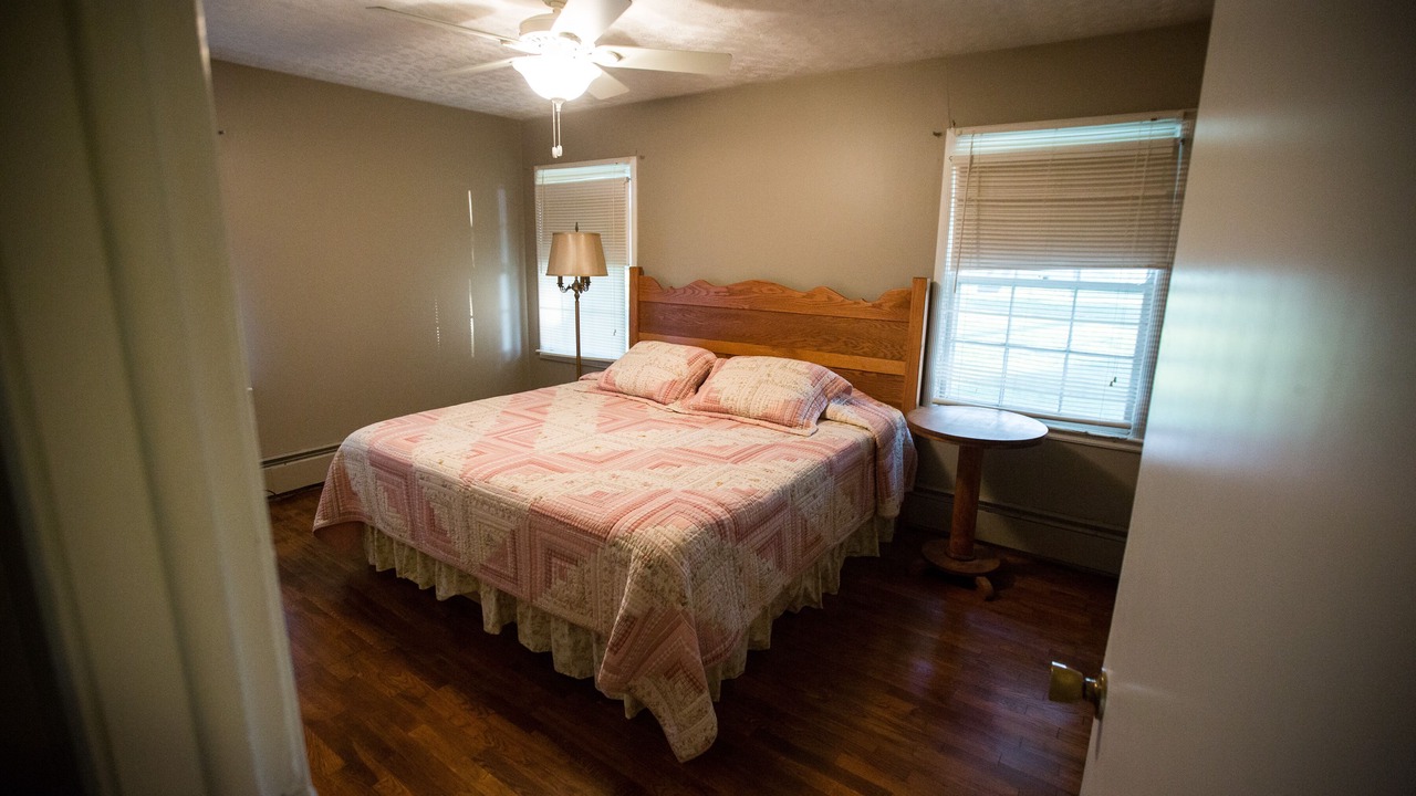 Photo of Bedroom in Nemaha County