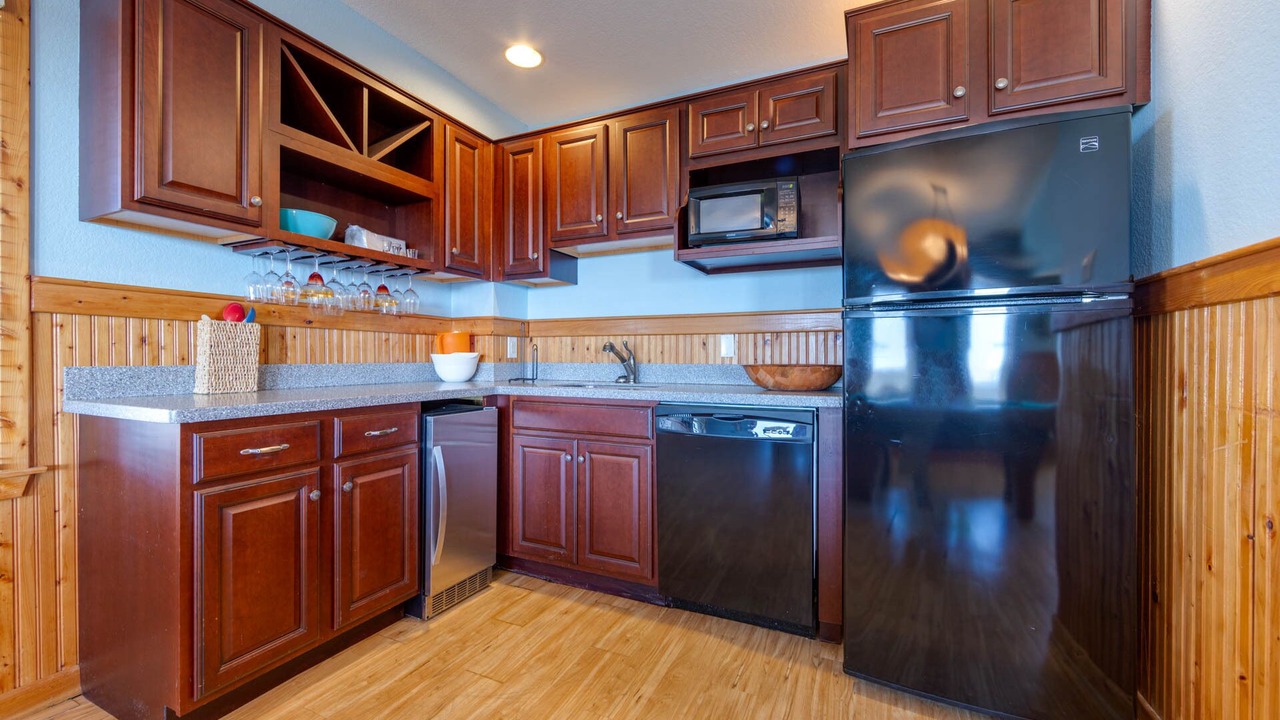 Photo of Kitchen in Wind Over Waves
