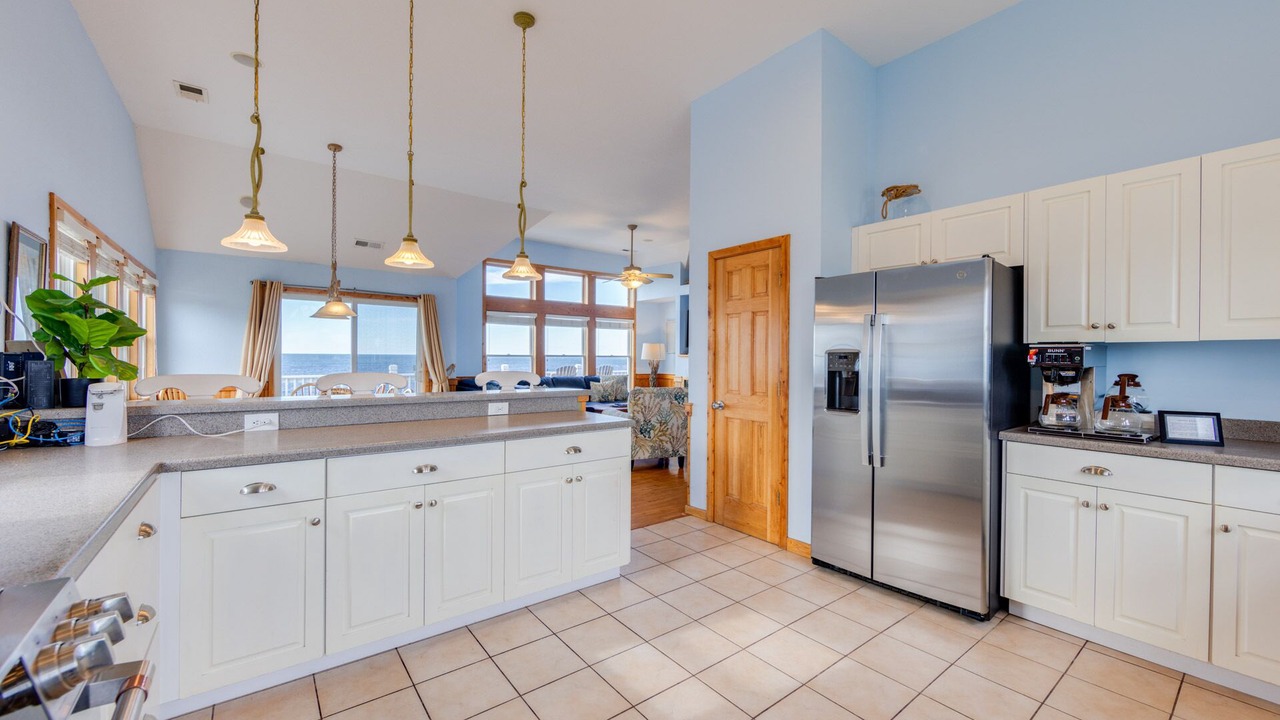 Photo of Kitchen in Wind Over Waves