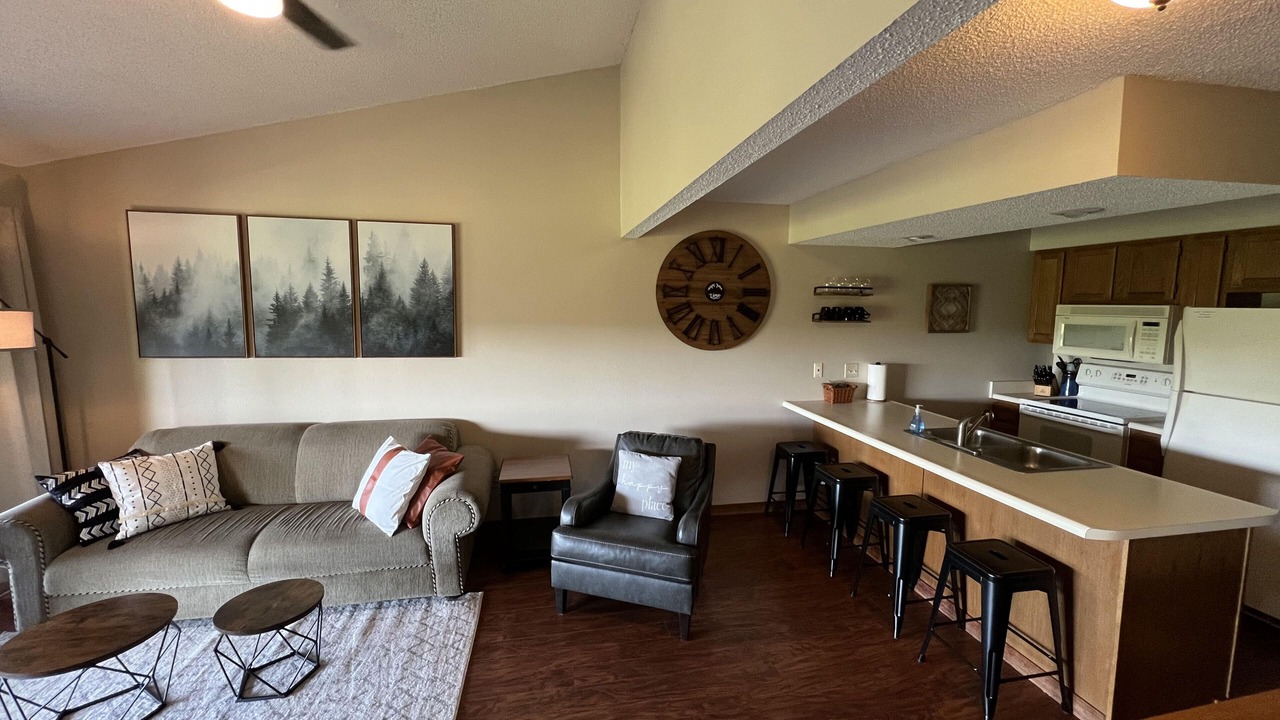Photo of Livingroom in Notch Estates