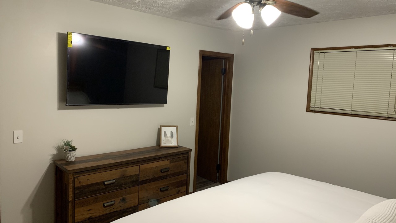 Photo of Bedroom in Ashland
