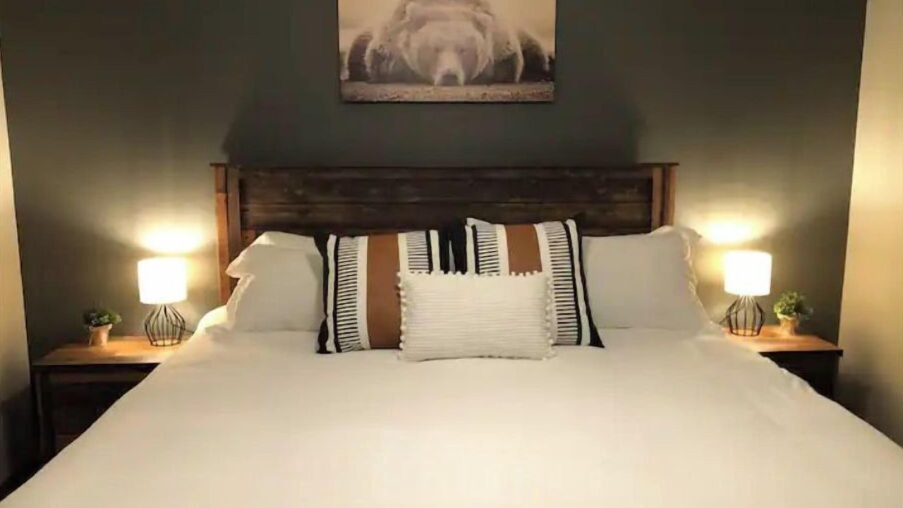 Photo of Bedroom in Ashland