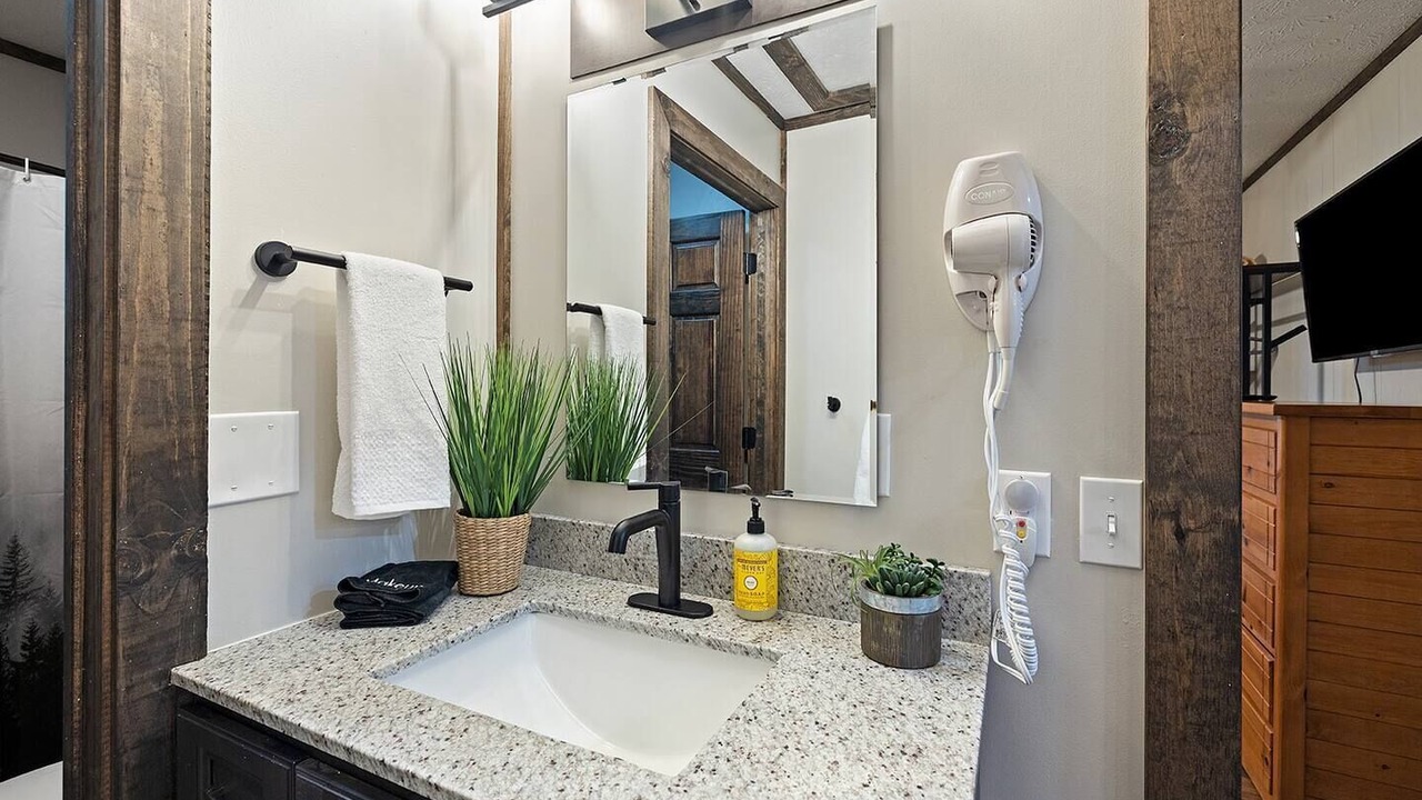Photo of Bathroom in Branson