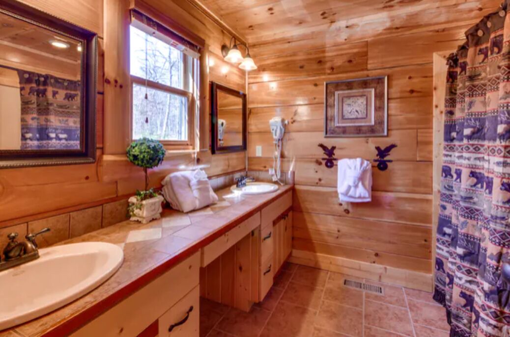 Photo of Bathroom in Sevierville