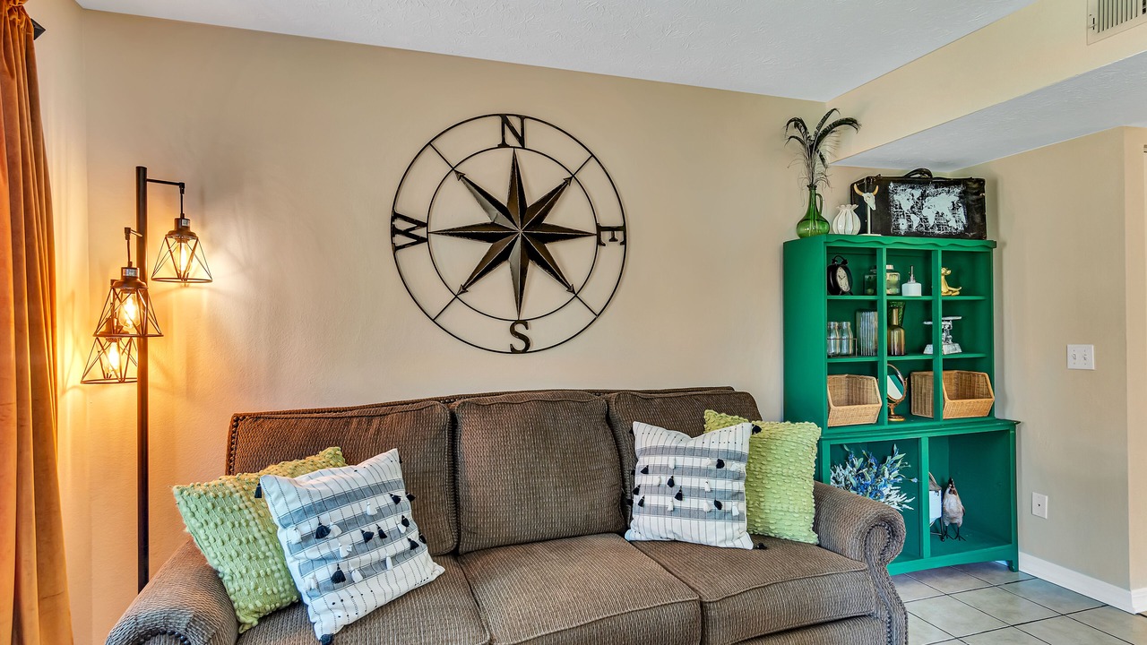 Photo of Livingroom in Hollister
