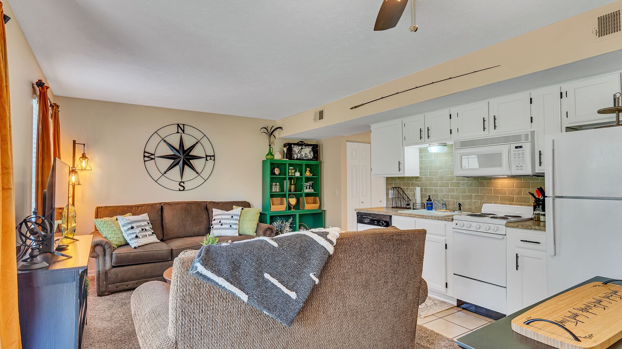 Photo of Livingroom in Hollister