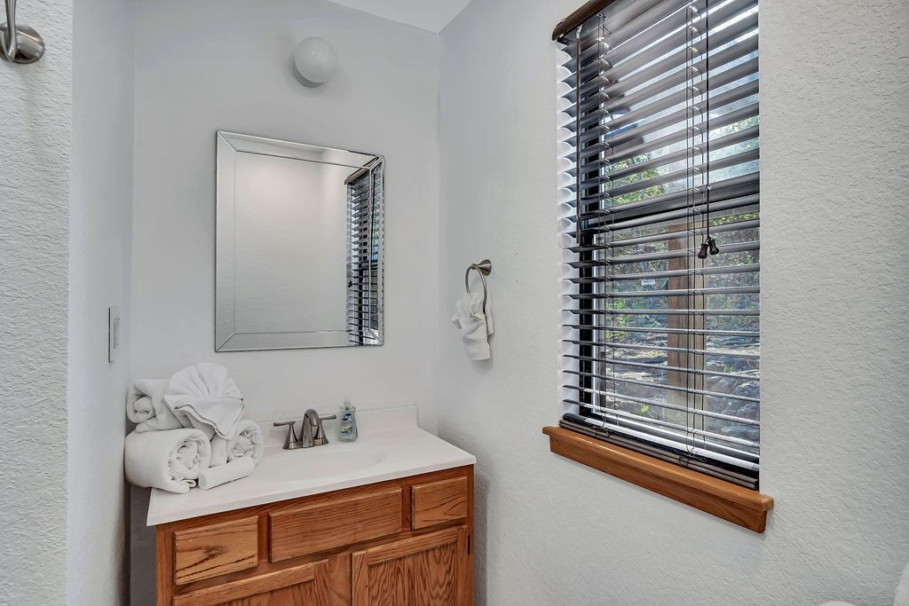 Photo of Bathroom in Blue Eye