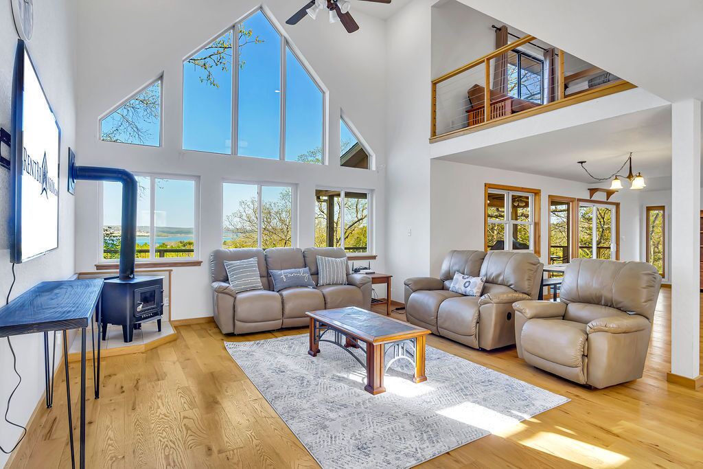 Photo of Livingroom in Blue Eye