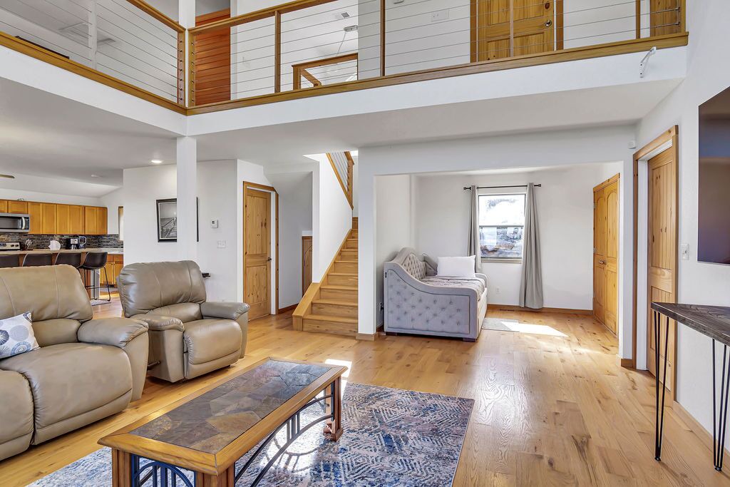 Photo of Livingroom in Blue Eye