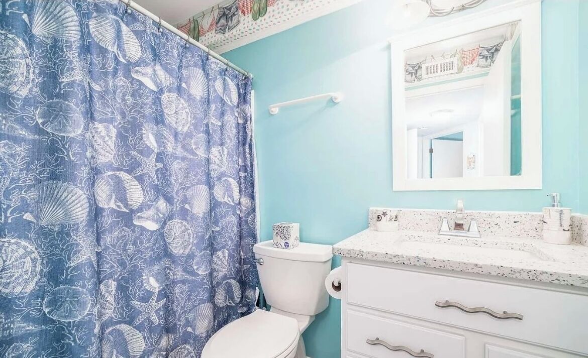 Photo of Bathroom in Emerald Isle