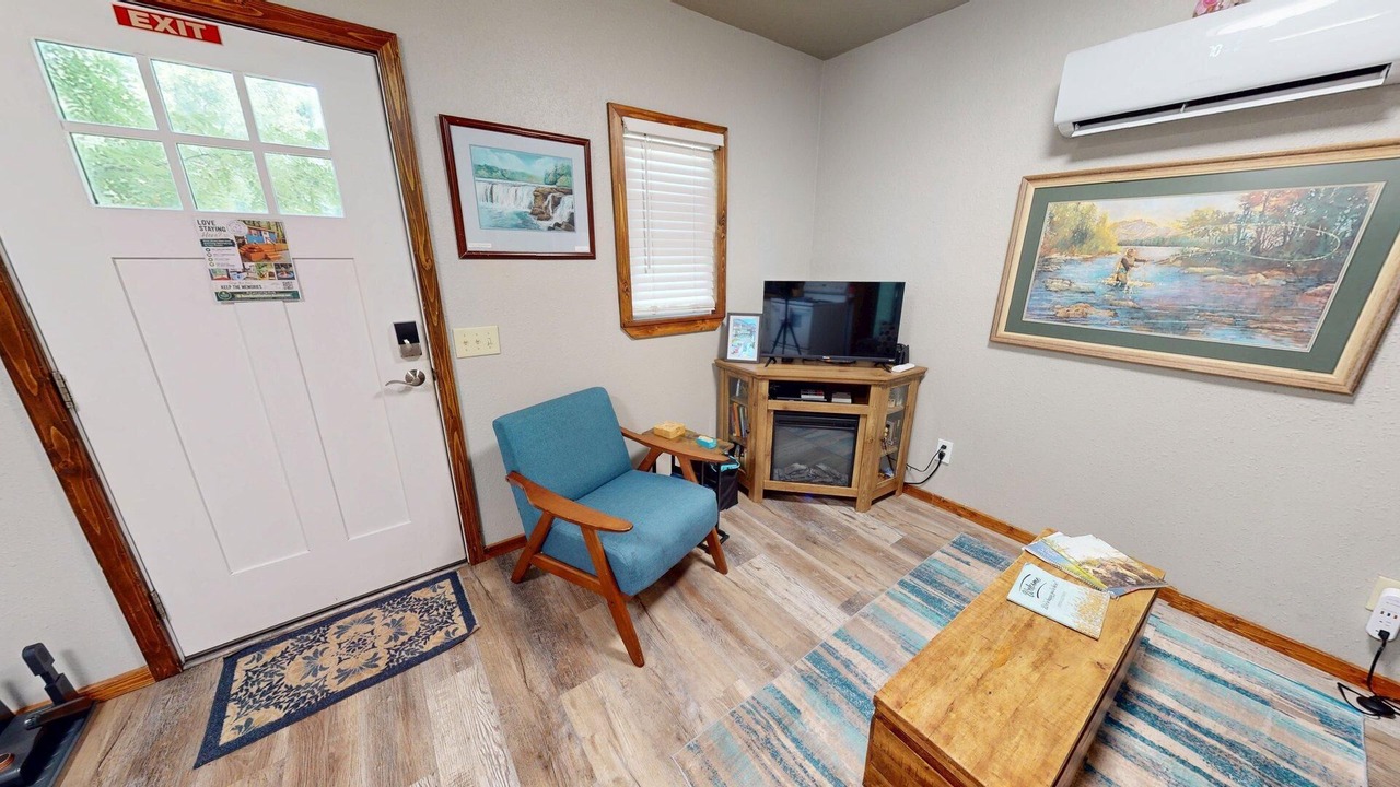 Photo of Livingroom in Anderson