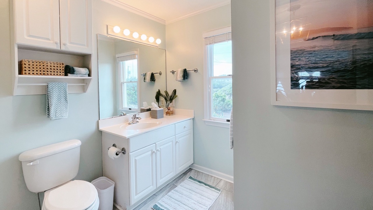 Photo of Bathroom in Emerald Isle