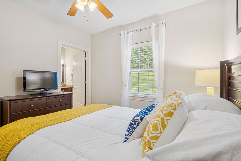 Photo of Bedroom in Branson
