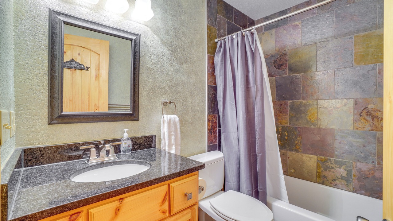 Photo of Bathroom in Shell Knob