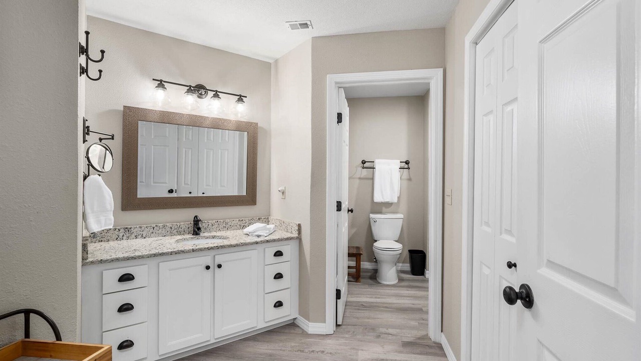 Photo of Bathroom in Table Rock