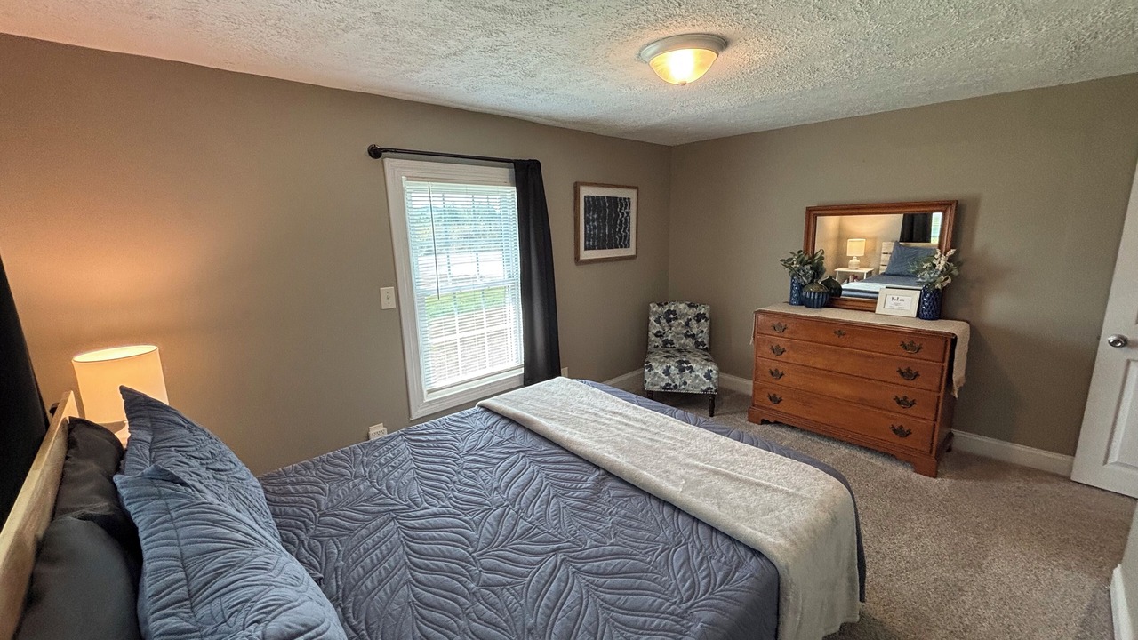 Photo of Bedroom in Shepherdsville