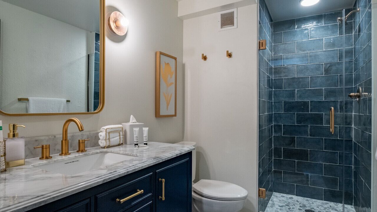 Photo of Bathroom in West Main Historic District