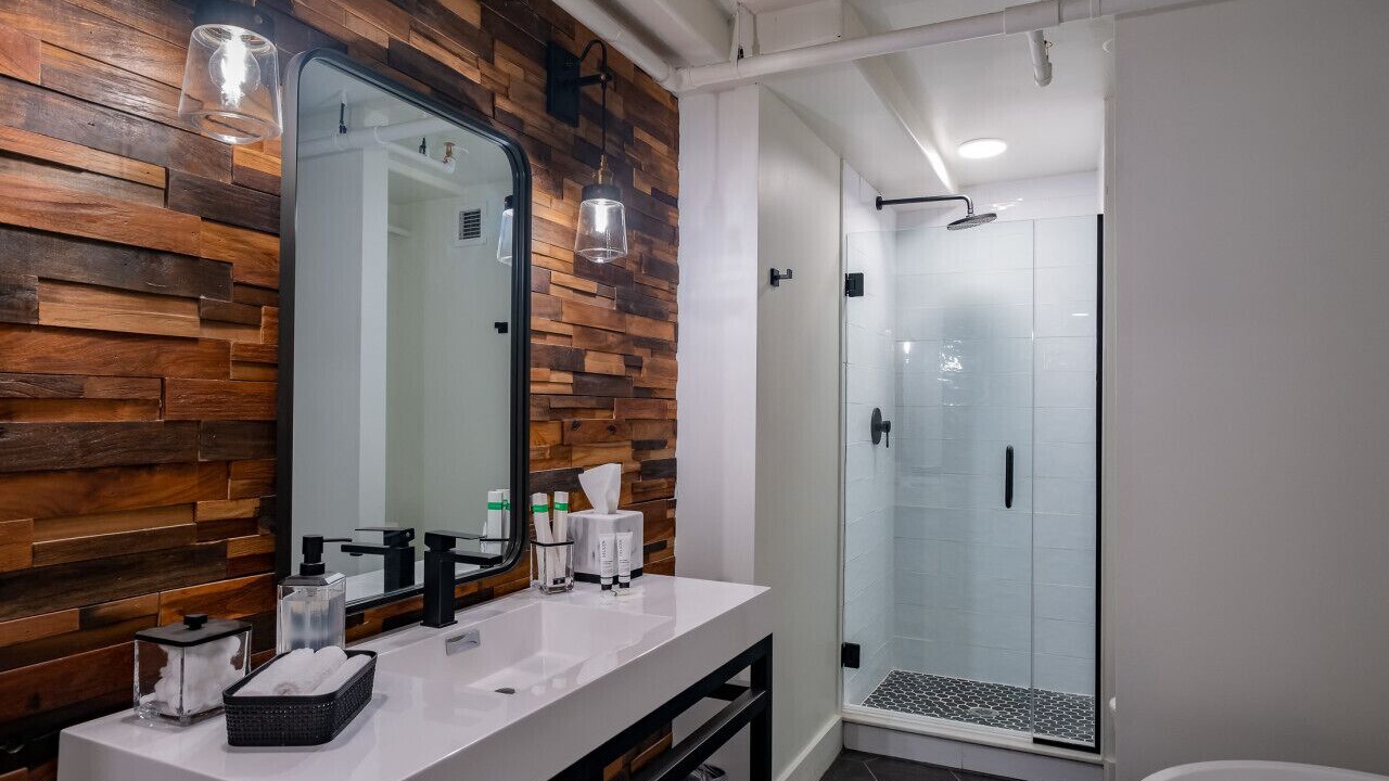 Photo of Bathroom in West Main Historic District