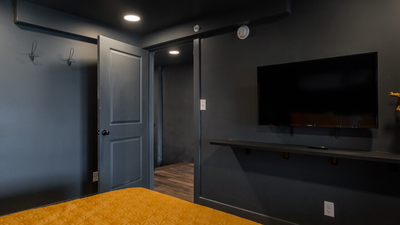 Photo of Bedroom in West Main Historic District