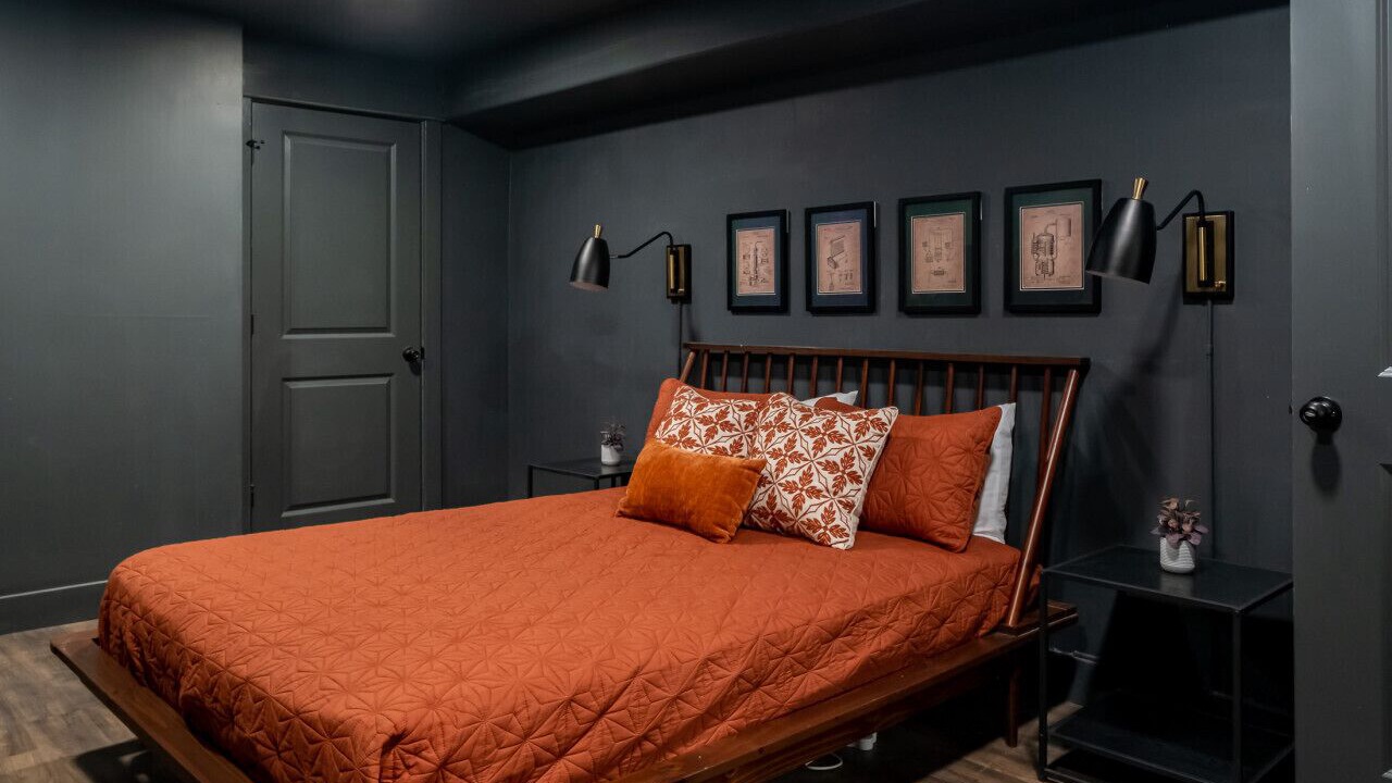Photo of Bedroom in West Main Historic District