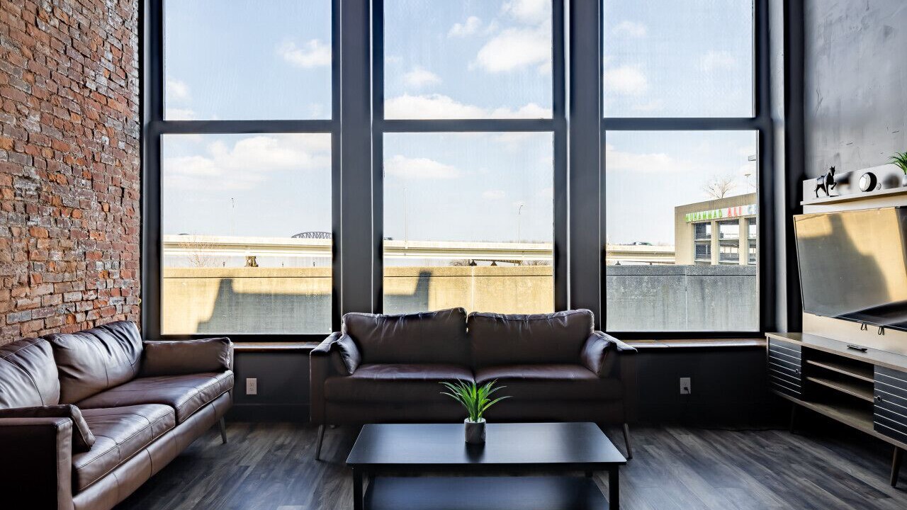 Photo of Livingroom in West Main Historic District