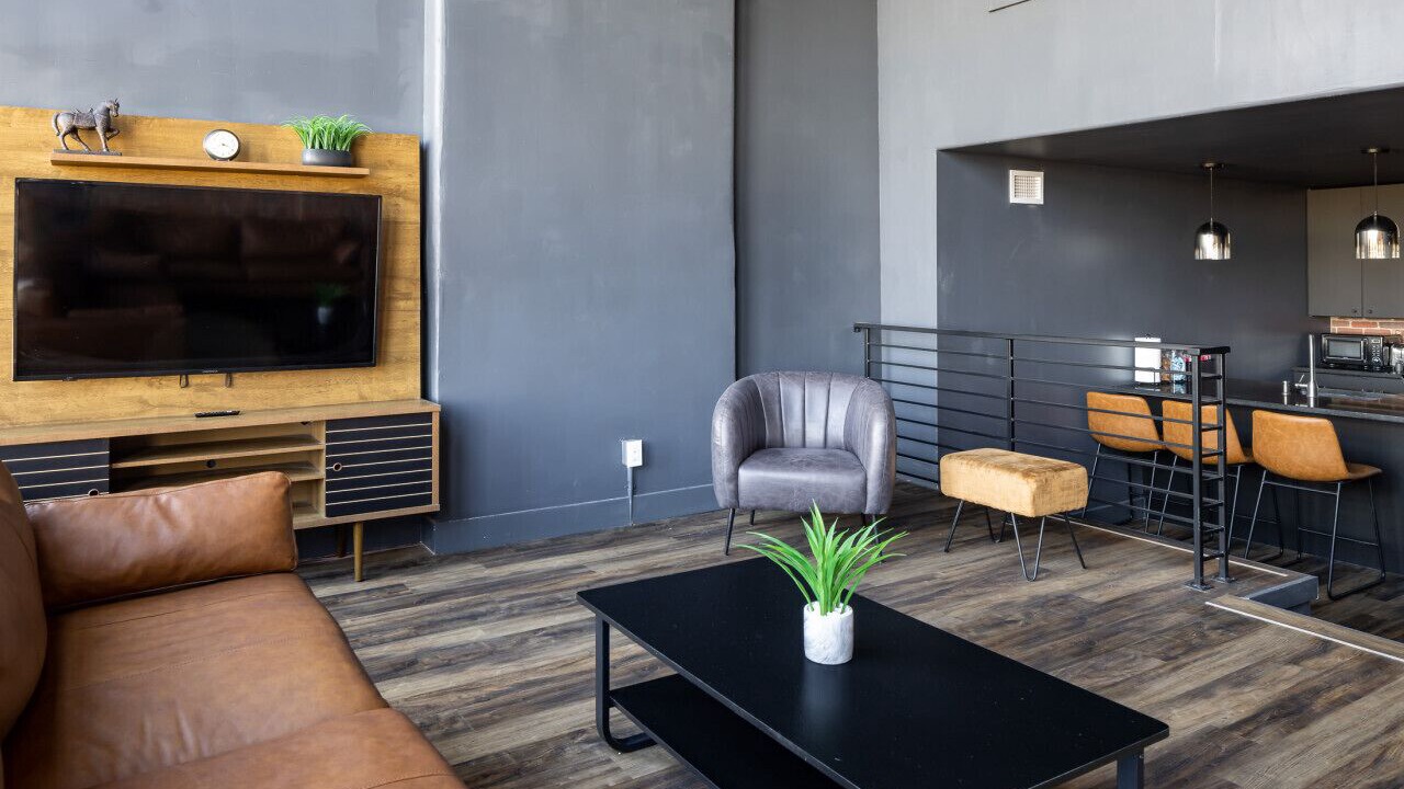 Photo of Livingroom in West Main Historic District