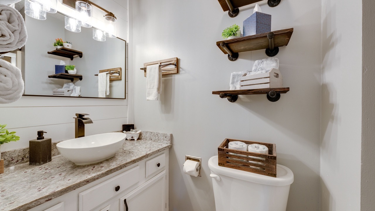Photo of Bathroom in Notch Estates