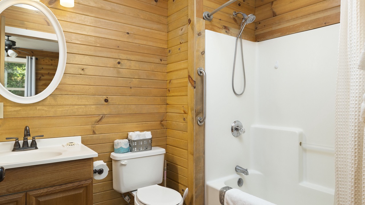 Photo of Bathroom in Branson