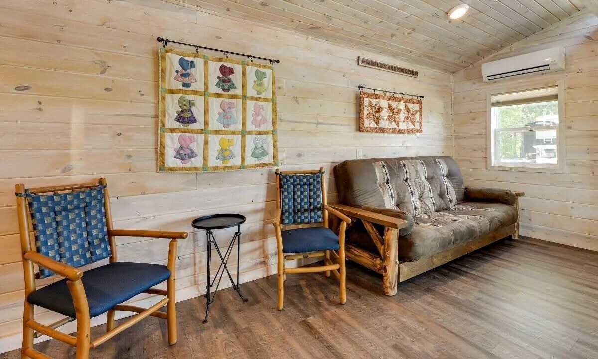 Photo of Livingroom in Indian Point