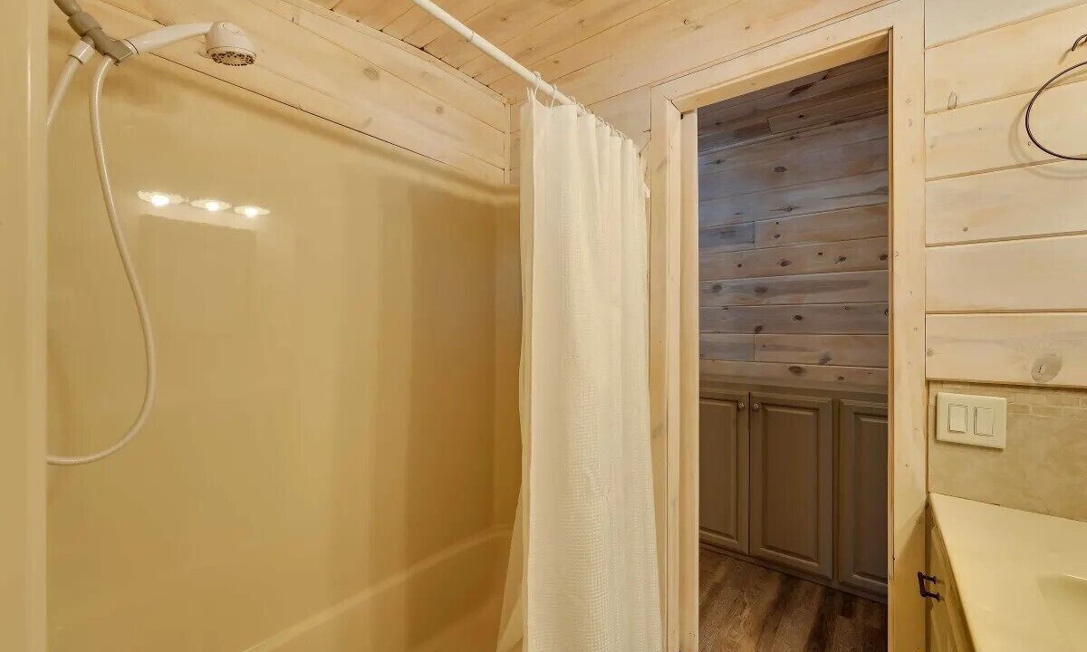 Photo of Bathroom in Indian Point