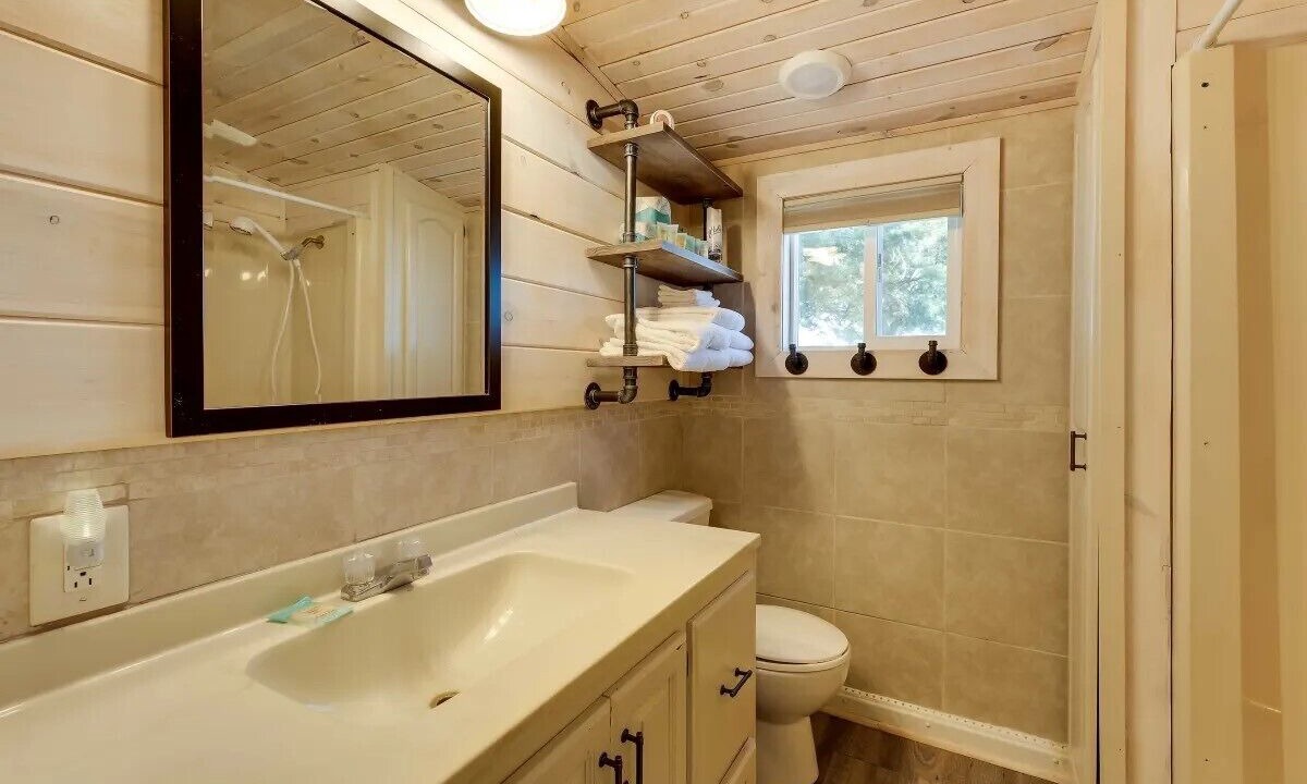 Photo of Bathroom in Indian Point