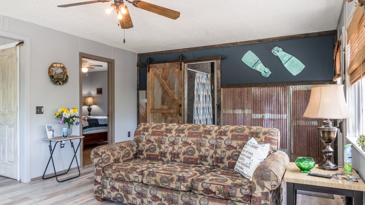 Photo of Livingroom in Rockaway Beach
