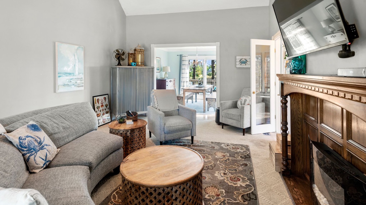 Photo of Livingroom in Manteo